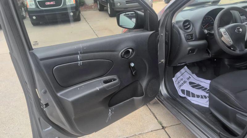 2016 Nissan Versa 1.6 S+