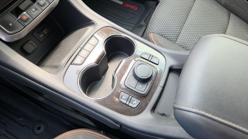2020 GMC Acadia AWD AT4