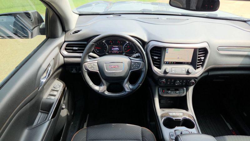 2020 GMC Acadia AWD AT4