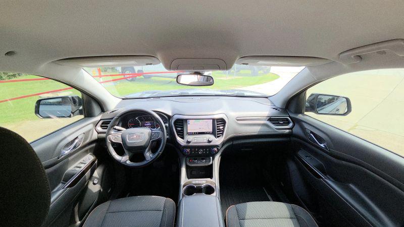 2020 GMC Acadia AWD AT4
