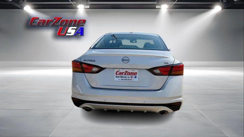 2023 Nissan Altima SL FWD