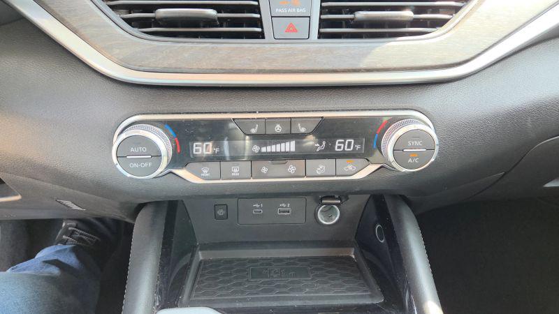 2023 Nissan Altima SL FWD