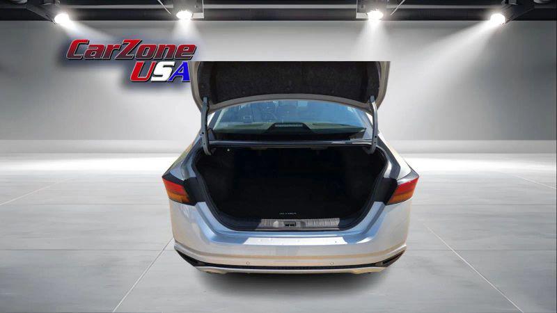 2023 Nissan Altima SL FWD