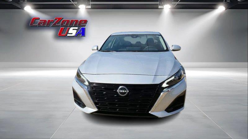 2023 Nissan Altima SL FWD
