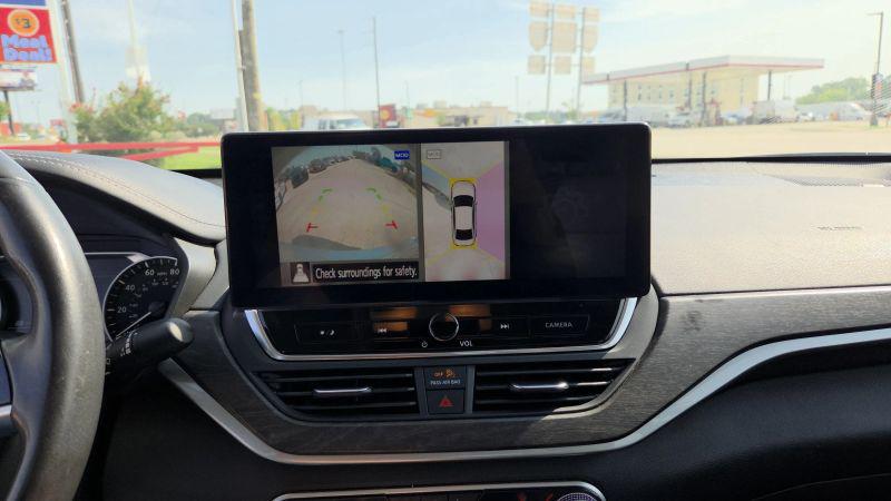 2023 Nissan Altima SL FWD