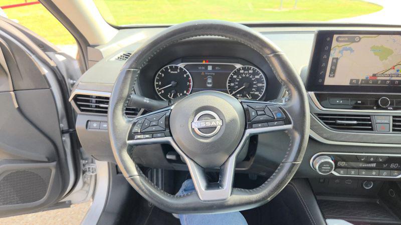 2023 Nissan Altima SL FWD