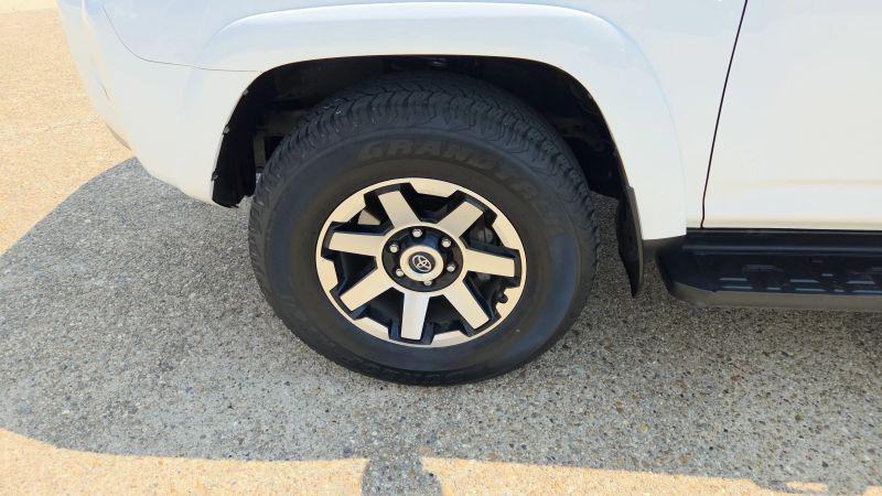 2024 Toyota 4Runner TRD Off Road