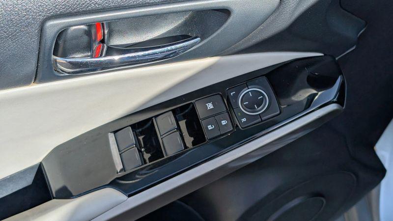 2016 Lexus IS 200t 200t