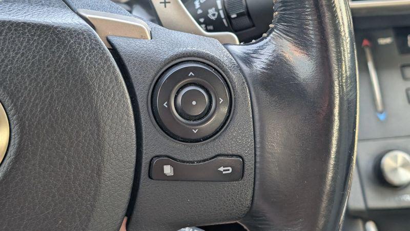 2016 Lexus IS 200t 200t