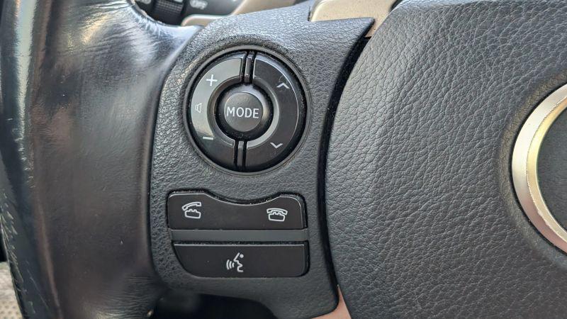 2016 Lexus IS 200t 200t