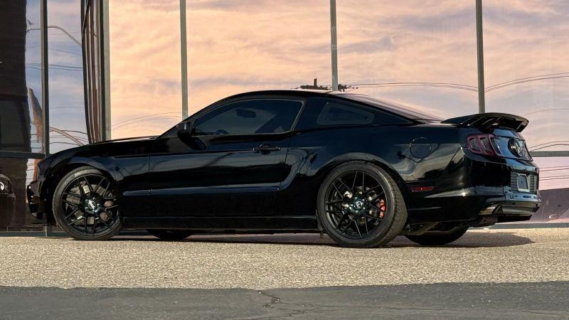 2014 Ford Mustang V6
