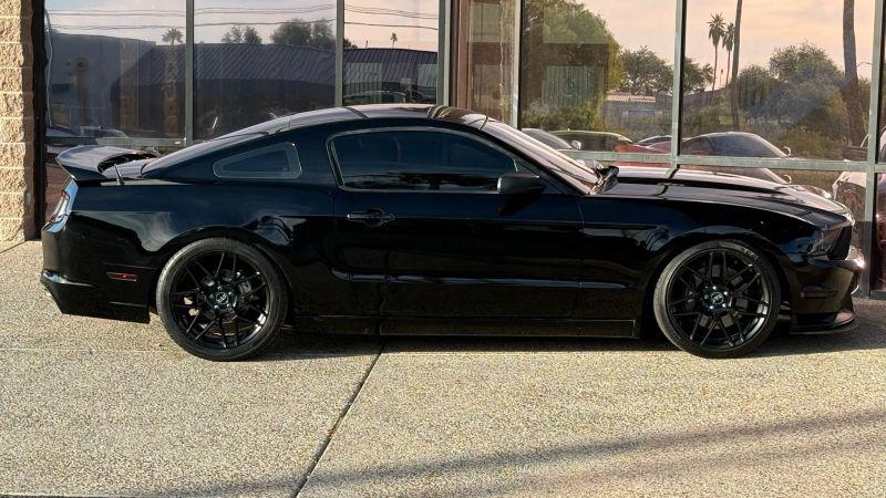 2014 Ford Mustang V6