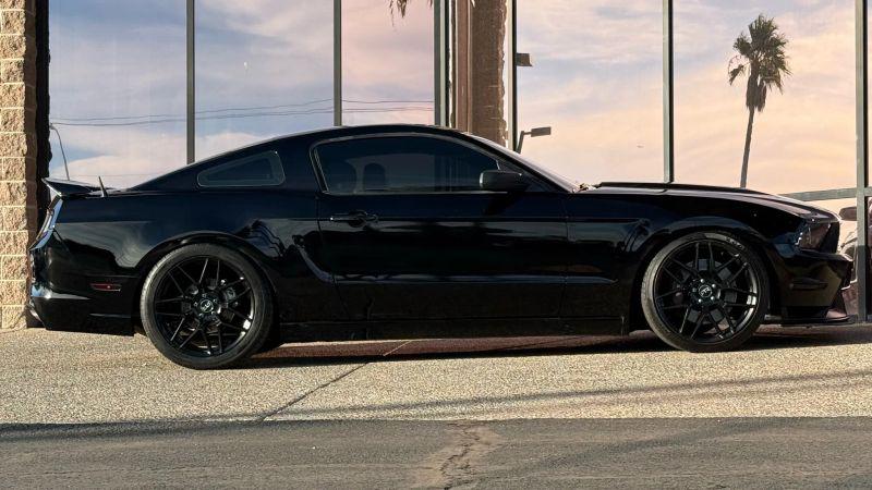 2014 Ford Mustang V6
