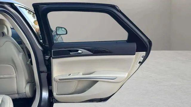 2015 Lincoln MKZ Base