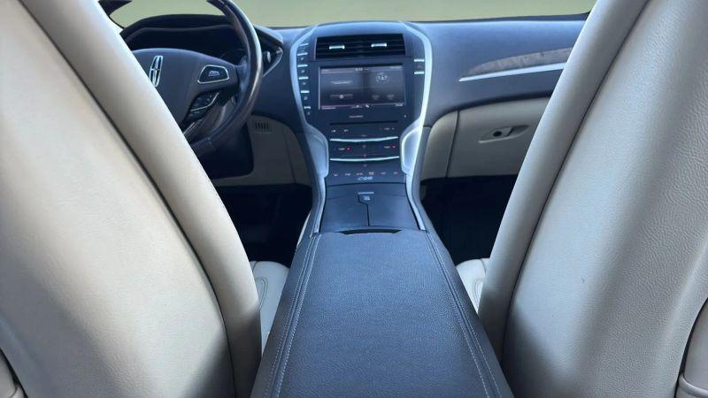2015 Lincoln MKZ Base