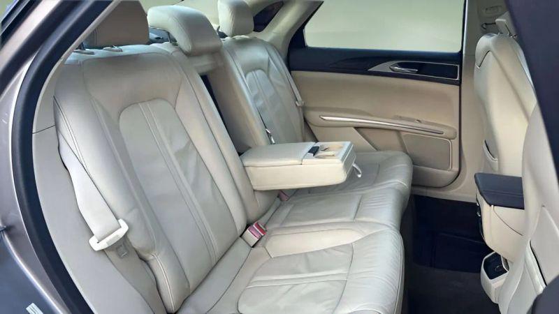 2015 Lincoln MKZ Base