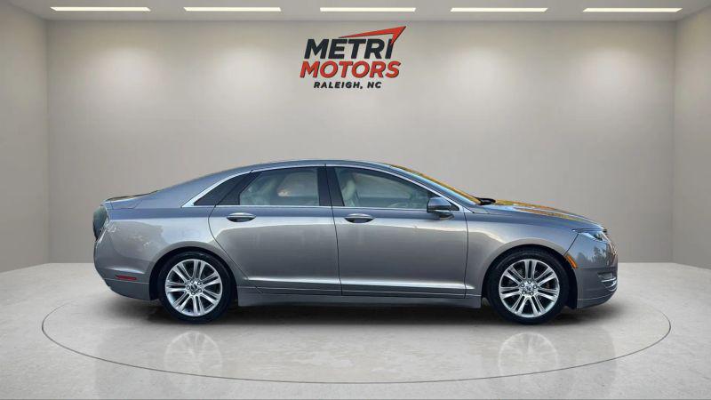 2015 Lincoln MKZ Base
