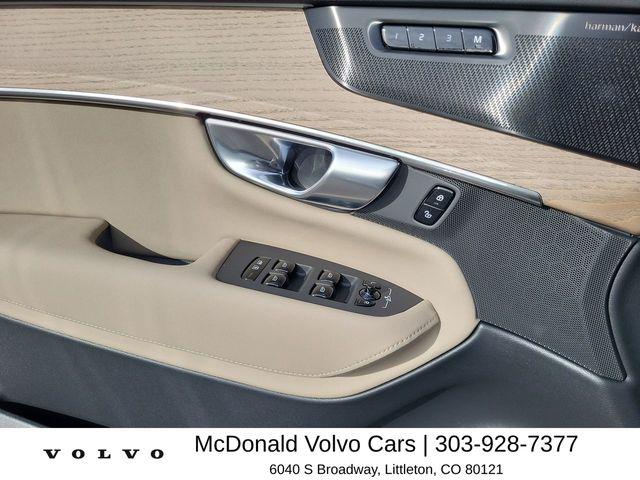 2026 Volvo XC90 Plus, B6 AWD Gas (mild hybrid), Gasoline, Bright, 7 Seats