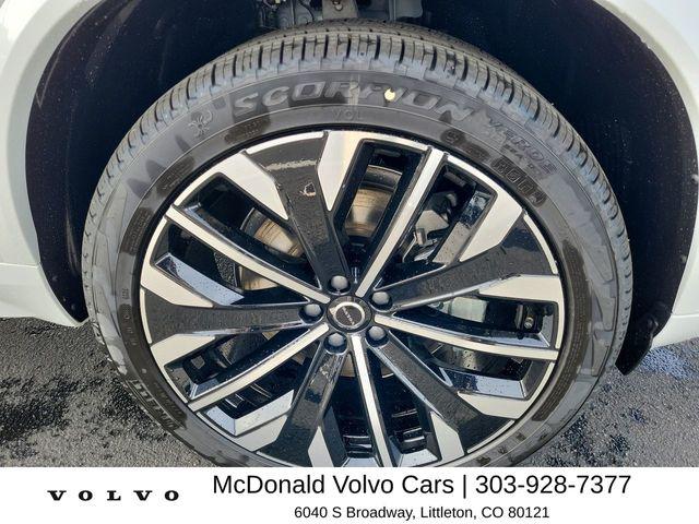 2026 Volvo XC90 Plus, B6 AWD Gas (mild hybrid), Gasoline, Bright, 7 Seats