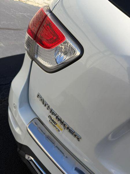 2015 Nissan Pathfinder SV