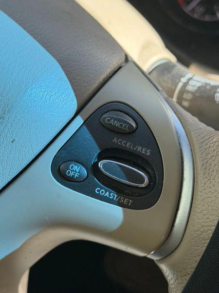 2015 Nissan Pathfinder SV