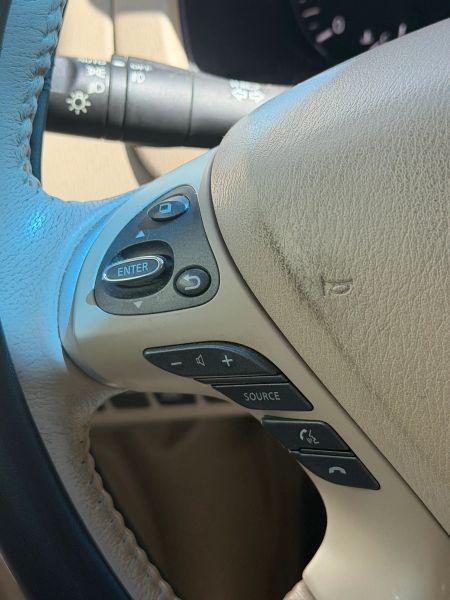 2015 Nissan Pathfinder SV
