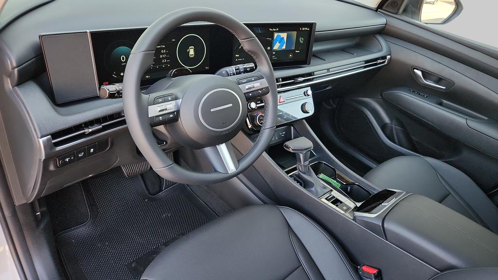 2026 Hyundai Tucson SEL Premium - Photo 9