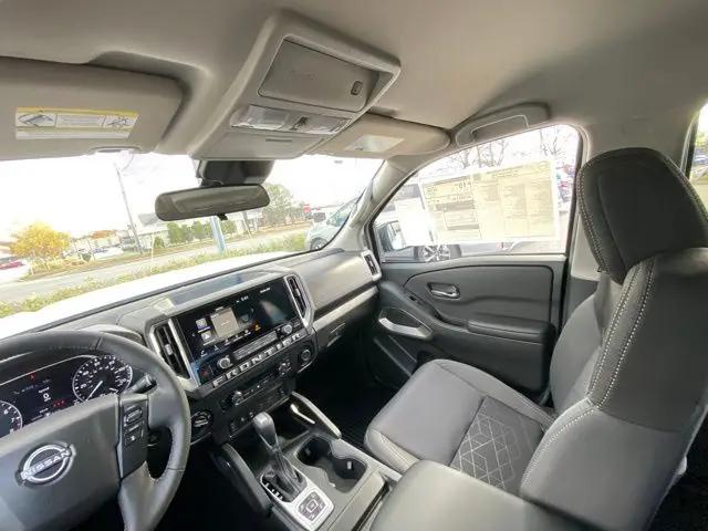 2026 Nissan Frontier Crew Cab SV 4x4