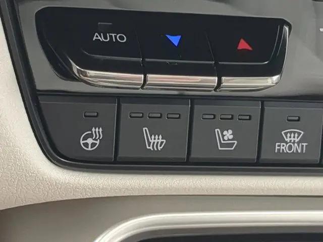 2026 Mazda X-90 Premium Plus