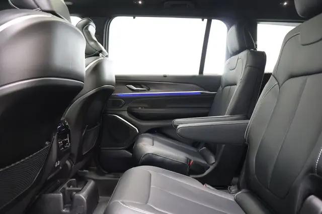 2025 Jeep Grand Cherokee L Overland 4x4