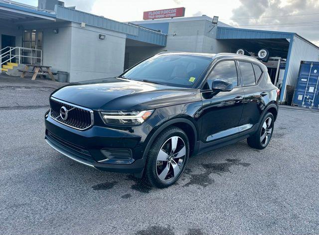 2019 Volvo XC40 T4 Momentum 2019 Volvo XC40 T4 Momentum