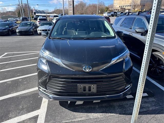 2024 Toyota Sienna XLE 2024 Toyota Sienna XLE