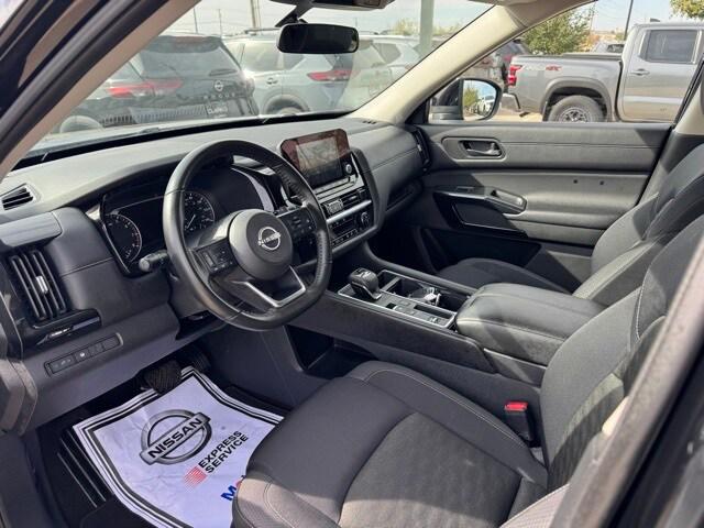 2024 Nissan Pathfinder SV FWD 2024 Nissan Pathfinder SV FWD