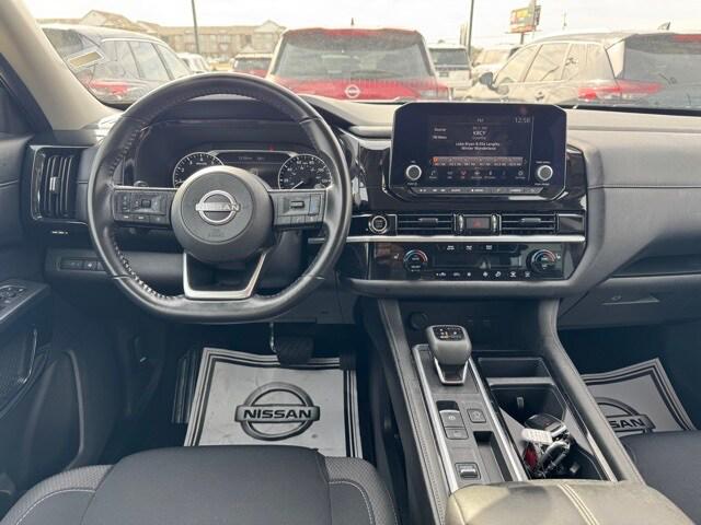 2024 Nissan Pathfinder SV FWD 2024 Nissan Pathfinder SV FWD