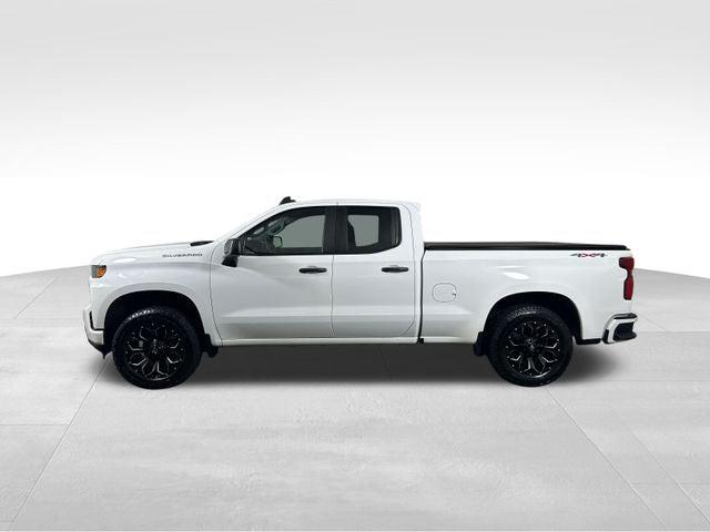 2020 Chevrolet Silverado 1500 4WD Double Cab Standard Bed Custom