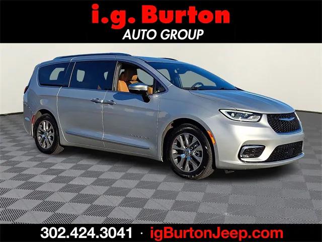 2023 Chrysler Pacifica Hybrid Pinnacle 2023 Chrysler Pacifica Hybrid Pinnacle