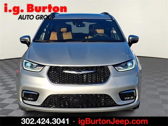 2023 Chrysler Pacifica Hybrid Pinnacle 2023 Chrysler Pacifica Hybrid Pinnacle