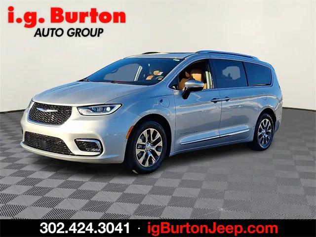 2023 Chrysler Pacifica Hybrid Pinnacle 2023 Chrysler Pacifica Hybrid Pinnacle