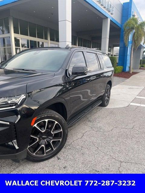 2021 Chevrolet Suburban 4WD RST