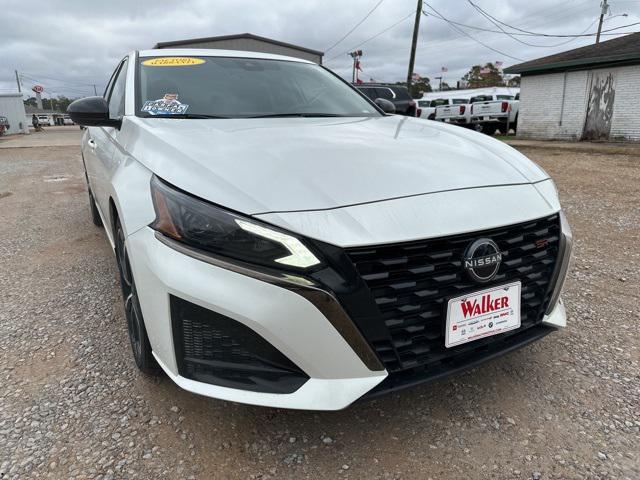 2023 Nissan Altima SR FWD 2023 Nissan Altima SR FWD