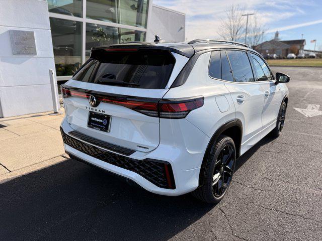 2026 Volkswagen Tiguan SE R-Line Black