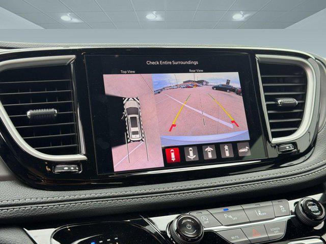 2026 Chrysler Pacifica Select