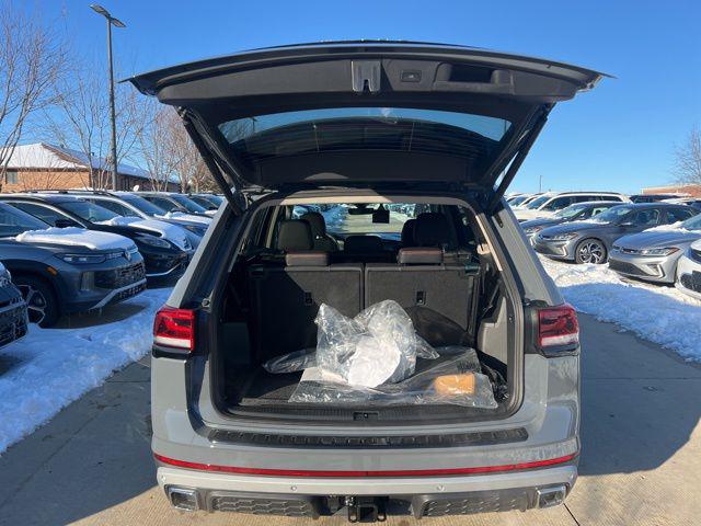 2026 Volkswagen Atlas Peak Edition