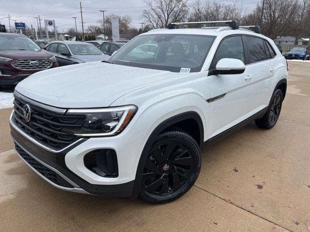 2026 Volkswagen Atlas Cross Sport SE with Technology