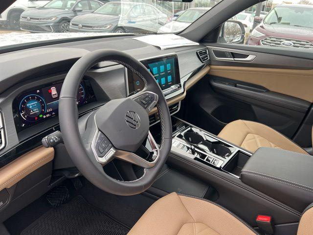 2026 Volkswagen Atlas Cross Sport SE with Technology