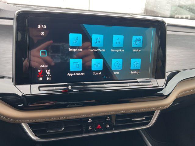 2026 Volkswagen Atlas Cross Sport SE with Technology