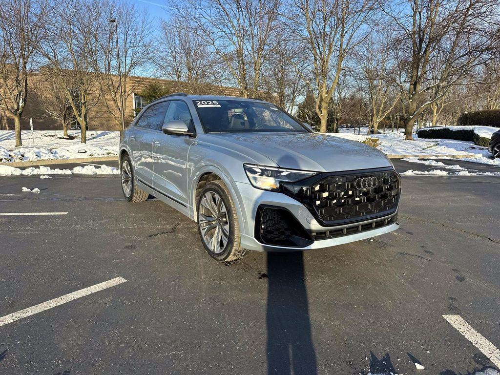 /2025 Audi Q8
