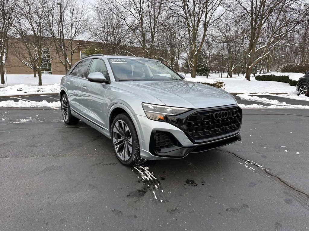 /2025 Audi Q8