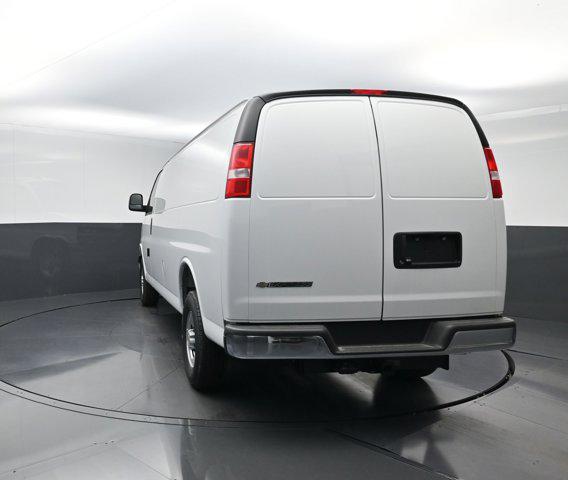 2025 Chevrolet Express Cargo Van RWD 3500 Extended Wheelbase WT
