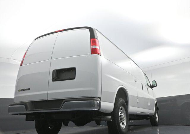 2025 Chevrolet Express Cargo Van RWD 3500 Extended Wheelbase WT